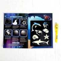 ЭВРИКИ Активити-книжка с рисунками светом "Морские животные"   4027321 Медведь Калуга